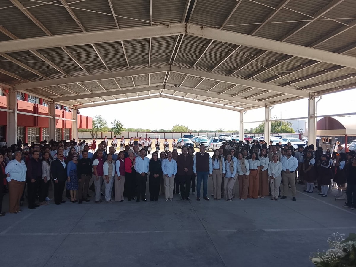 Secundaria Técnica 98 de Matamoros recibe obras y nuevo mobiliario
