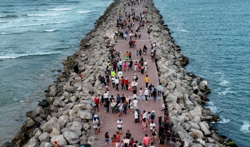Playas tamaulipecas reciben oleada de visitantes de varios estados del país