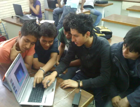 Proyectos de tecnologia educativa elevan expectativas en bachilleratos tecnicos