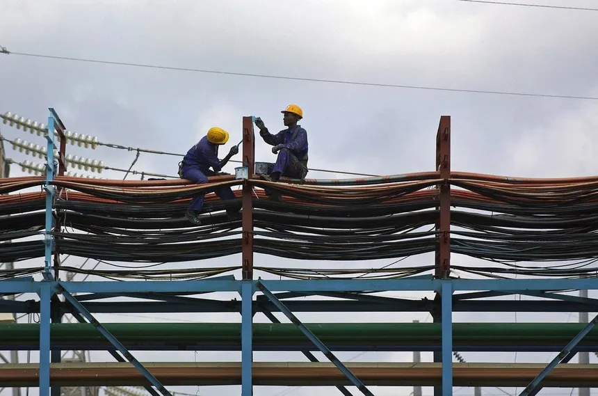 Eficiencia energetica entra en la conversacion de empresas y gobierno
