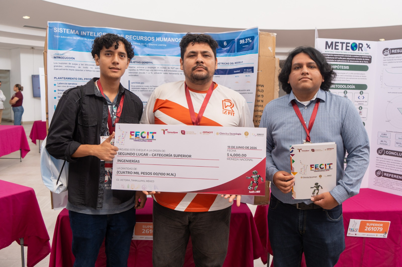 UAT proyecta avances en ciencia y tecnología: Investigadores y estudiantes de la UAT crean innovador sistema de IA para recursos humanos