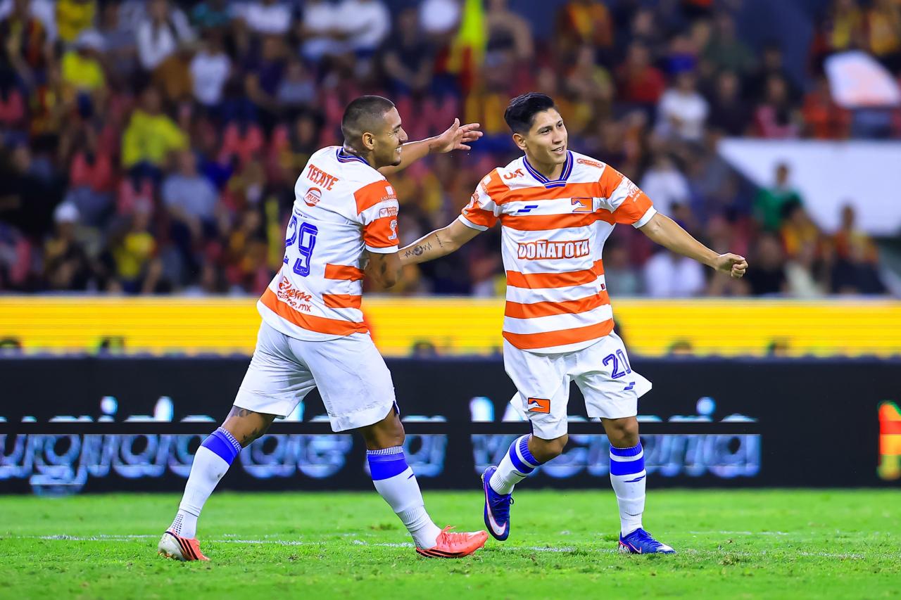 Correcaminos vence 3-1 a Leones Negros y toma el liderato